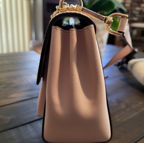 Michael Kors Pink Crossbody Bag Soffiano Leather EUC - Picture 4 of 10